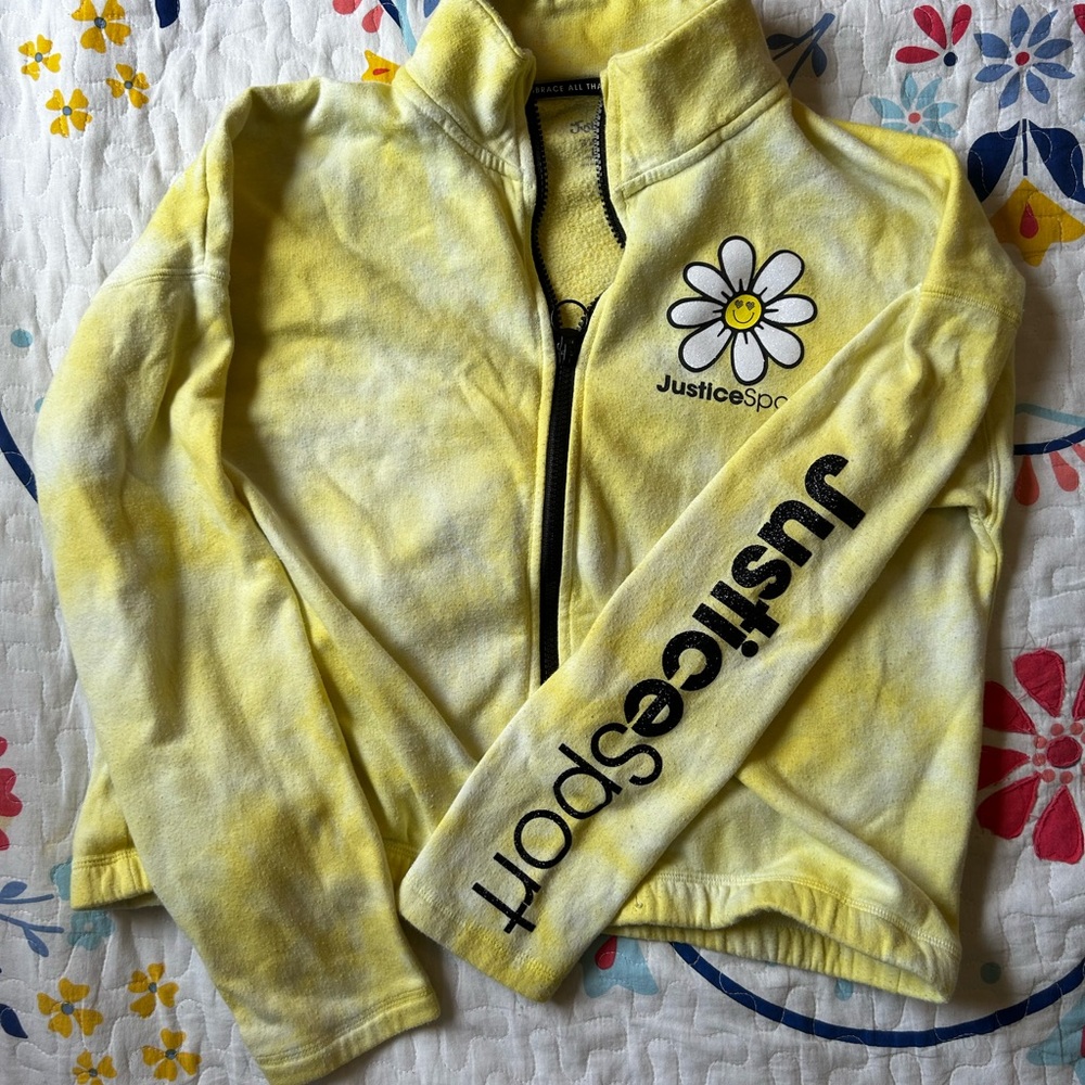 ✨Justice sport zip up size L